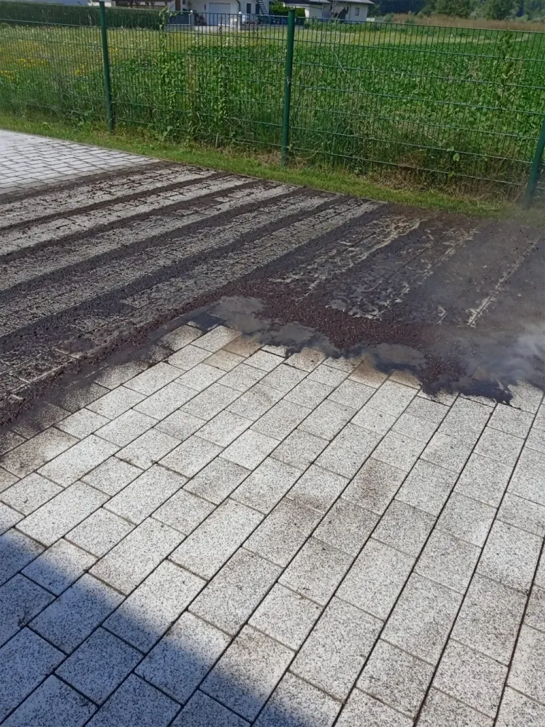 Reinigung von Terrassenfliesen